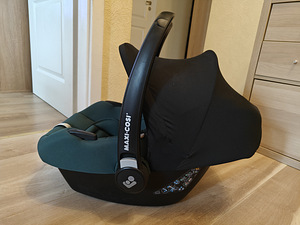 Maxi-Cosi CabrioFix i-Size turvahäll (2 foto / 8)