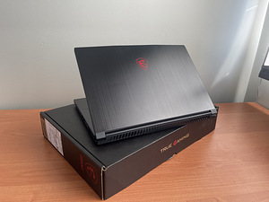 MSI Laptop l i5 10500H l RTX 3060 l 144hz l SSD l 16gb DDR4 (6 foto / 6)