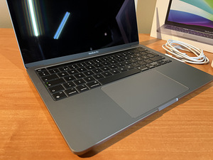 MacBook Pro 13” 2022 M2 256gb ! GARANTII ! (3 foto / 9)