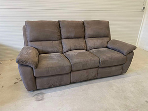 Hall 3-kohaline recliner diivan (5 foto / 8)