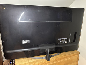 LG 55" UHD 4K SmartTV телевизор + LG саундбар (9 фото из 9)