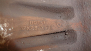 Продаются диски с шинами JEEP (7 фото из 7)