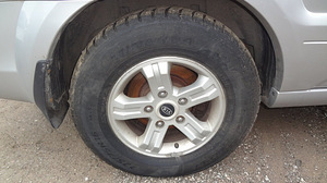 Müüa veljed koos rehvidega KIA SORENTO (3 foto / 4)