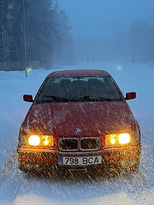 BMW E36 320i 110kw (2 foto / 9)