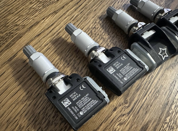 BMW G30/G31 G11 rehvirõhu andurid TPM 4tk komplekt uued