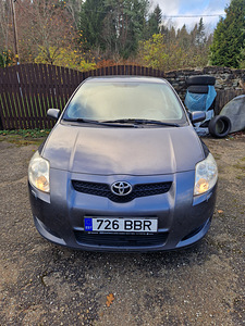 Toyota Auris 1.4 d4d (1 foto / 9)