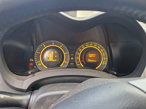Toyota Auris 1.4 d4d (7 foto / 9)