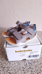 Uued Babybotte täisnahast sandaalid, suurus 21 - 13cm