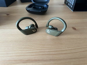 Beats Powerbeats Pro (4 фото из 6)