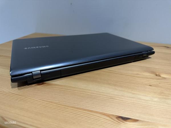 Ноутбук Samsung / 15,6 '' / i3-3110M 2,40 ГГц / 4 ГБ 1600 МГ (фото #8)