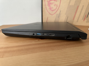 MSI Katana/ 144 Гц / i7 11800H / GTX 1650 4 ГБ / 8 ГБ 3200 М (5 фото из 10)