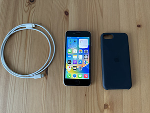 Apple iPhone SE 2022 64GB (3. põlvkond), Uueväärne! (1 foto / 9)