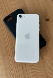 Apple iPhone SE 2022 64GB (3. põlvkond), Uueväärne! (6 foto / 9)