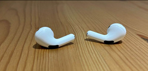 Originaal Apple AirPods Pro With Wireless Charging Case (3 foto / 7)