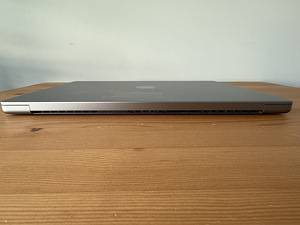 Apple MacBook Pro 16" 2021 | 32GB! | M1 PRO 10/16 |512GB SSD (9 foto / 10)