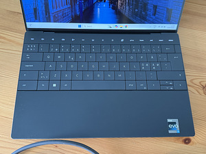 Dell XPS 13 Plus 9320 / i7-1260P / 16GB 5200 MHz / 512GB SSD (2 foto / 10)