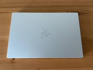 Razer Book 13 / i7-1165G7 / FHD Touch / 16GB RAM / 512GB SSD (4 foto / 10)