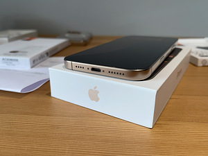 Apple iPhone 16 Pro Max 256GB Desert Titanium, Uueväärne! (4 foto / 8)