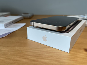 Apple iPhone 16 Pro Max 256GB Desert Titanium, Uueväärne! (6 foto / 8)