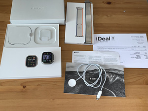 Apple Watch Ultra 2 GPS + Cellular 49mm Titanium (1 foto / 8)