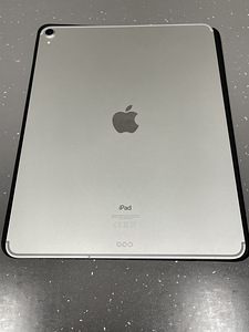 Apple iPad Pro 2018 12.9 Wi-Fi + Cellular 256GB (7 foto / 8)