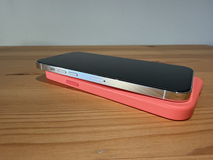 Apple iPhone 12 Pro Max 128GB Silver (3 foto / 9)