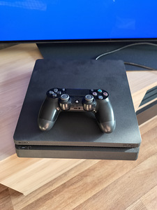 Ps4 Slim GoldHen (1 foto / 3)