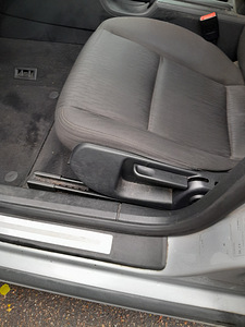 Audi A4 2.0 103 kB (7 foto / 12)