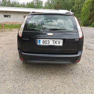 Ford Focus 2008 дизель. 2.0 (6 фото из 11)