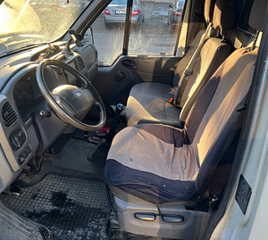 Ford Transit 300L Van 2.0L 63kw (7 foto / 9)