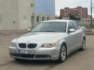 BMW 520I