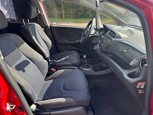 HONDA JAZZ (8 foto / 8)
