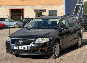 VOLKSWAGEN PASSAT VARIANT (3 foto / 9)