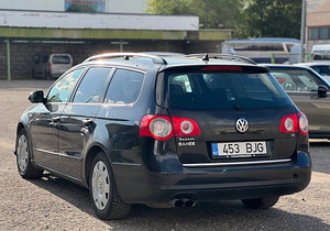 VOLKSWAGEN PASSAT VARIANT (5 foto / 9)