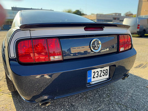 FORD MUSTANG (14 foto / 14)