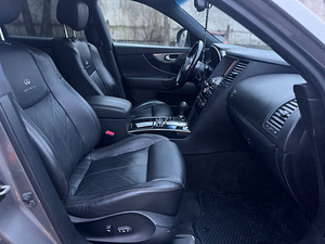 INFINITI FX37 (6 фото из 13)