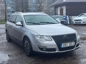 VOLKSWAGEN PASSAT VARIANT (3 foto / 9)