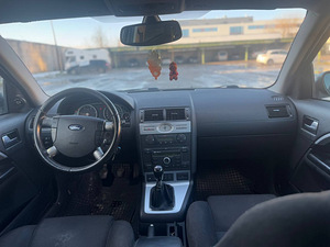FORD MONDEO TURNIER (5 foto / 7)