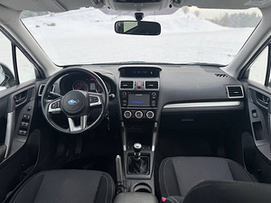 SUBARU FORESTER (7 foto / 11)