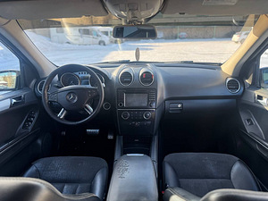 MERCEDES-BENZ ML 320 CDI 4MATIC (6 foto / 8)