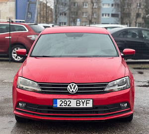 VOLKSWAGEN JETTA (2 фото из 8)