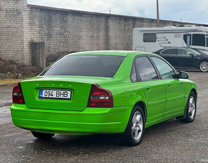VOLVO S80 (3 foto / 8)