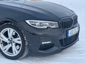 BMW 330I (8 foto / 14)