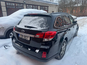 SUBARU LEGACY (3 foto / 5)