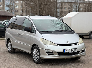TOYOTA PREVIA (4 фото из 9)