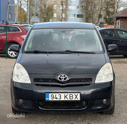 TOYOTA COROLLA VERSO