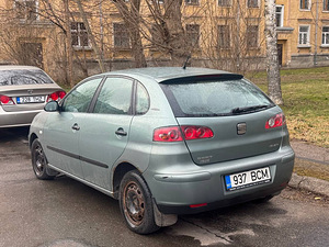 SEAT IBIZA (5 foto / 7)