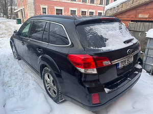 SUBARU LEGACY (5 foto / 6)
