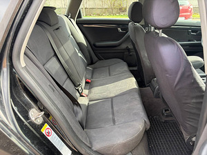 AUDI A4 AVANT (7 foto / 8)