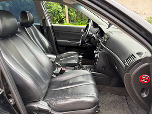 HYUNDAI SONATA (5 foto / 7)